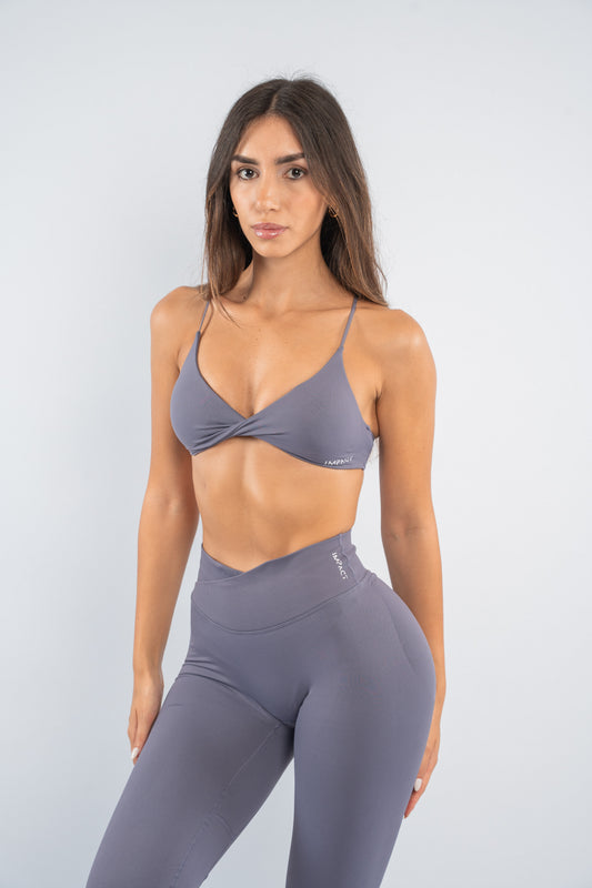MOTION twist front sports bra
